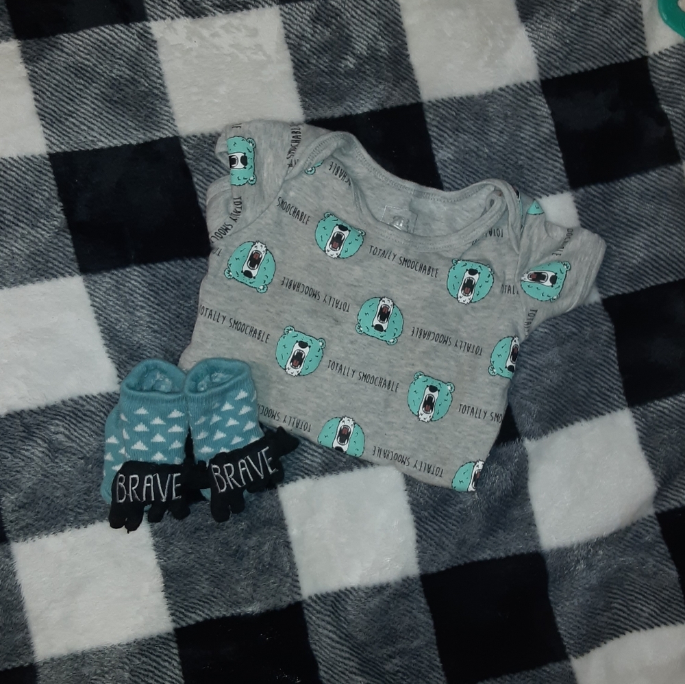 Bear outfits, 6-9m. Worn a few times each!